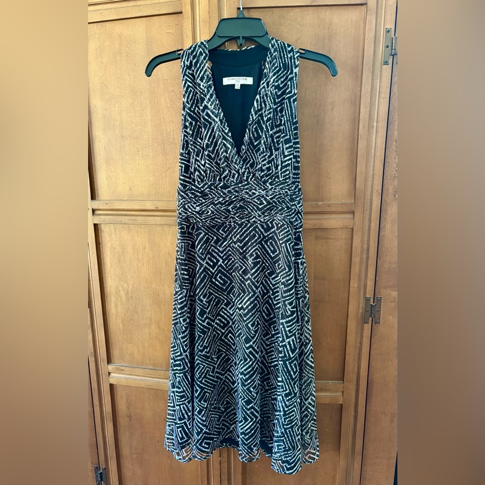 Evan-Picone Geometric Lace Halter Midi Dress Black White Ruched Waist, size 10P